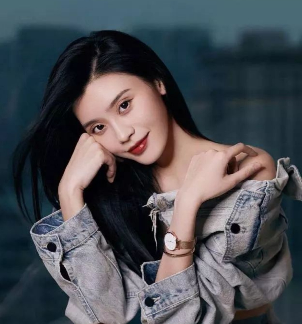 手腕大小怎么选择手表戴好看,手型分为几种类型图片