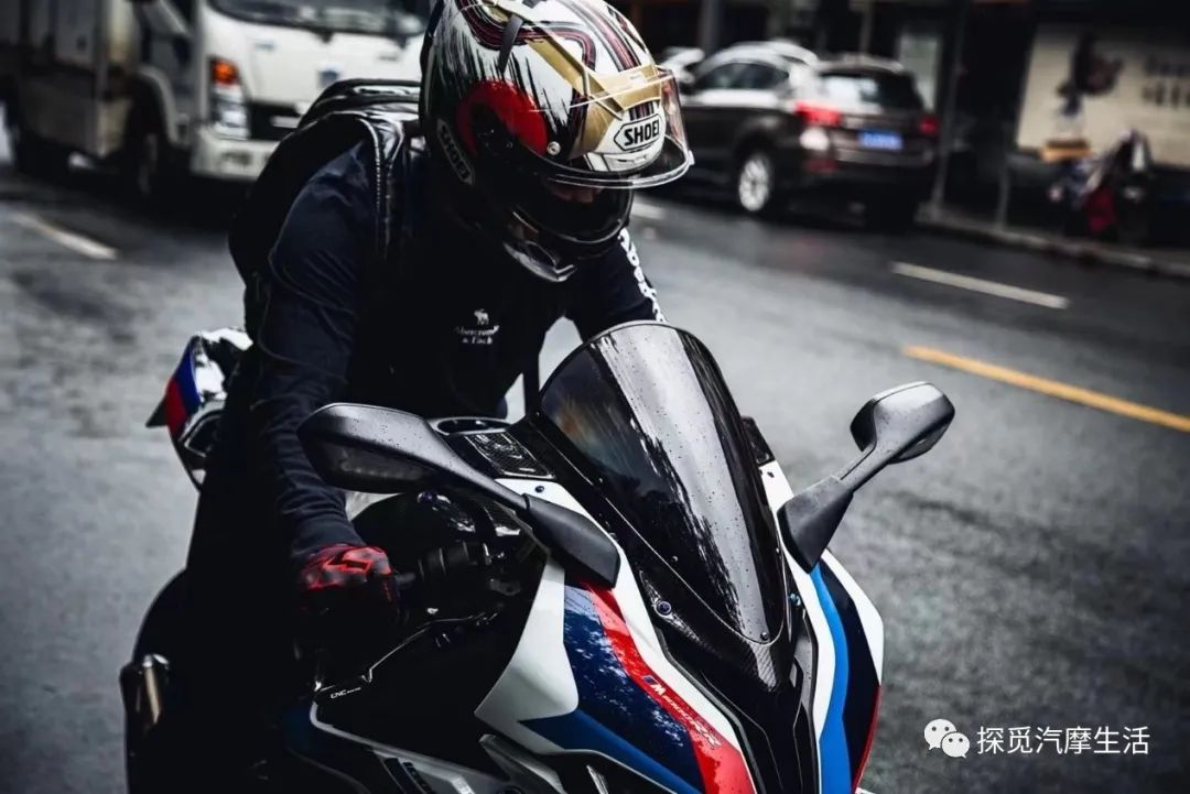 宝马s1000rr车评,聊聊宝马最吸引你的一点
