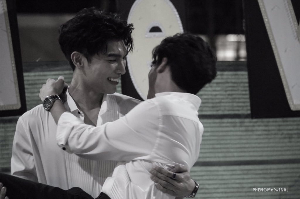 陪你到世界之巅电视剧,泰剧推荐与爱同居