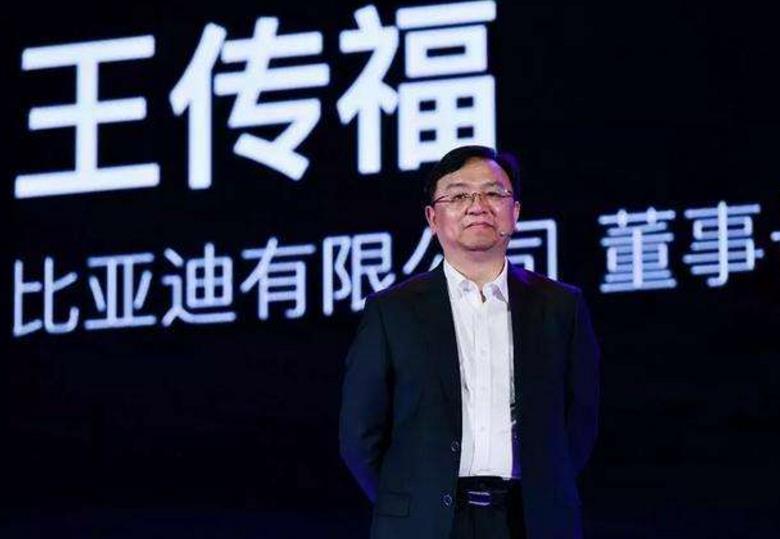 车企高管一年挣多少钱,车企老板高层的年薪分别是多少