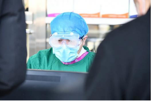 医者仁心奉献大爱,医者仁心温暖人心