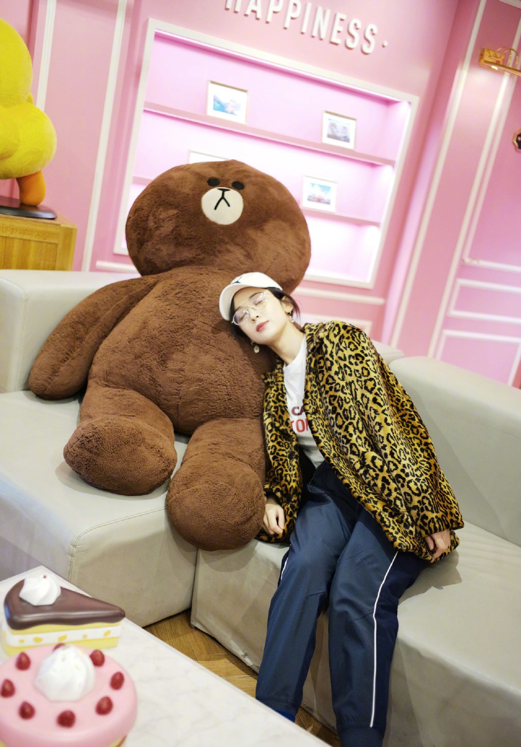 古力娜扎气质高冷,古力娜扎颜值高的穿搭