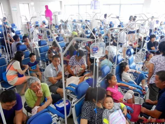 70岁以上老人经常输液好吗,老人输液和不输液