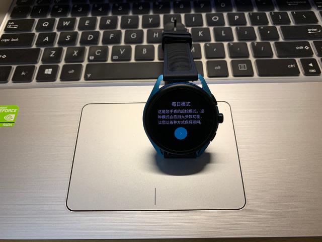 阿玛尼第五代智能手表,阿玛尼手表5a