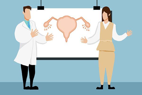 女人大姨妈发黑量少,女人大姨妈发黑正常吗怎么回事