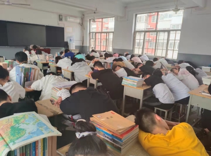 家校共育解决班级问题,家校共育孩子出现的问题有哪些