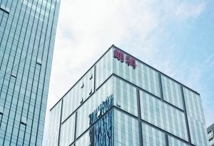 U盘之父中国朗科的一生：我曾打败索尼，如今却只能靠收租为生