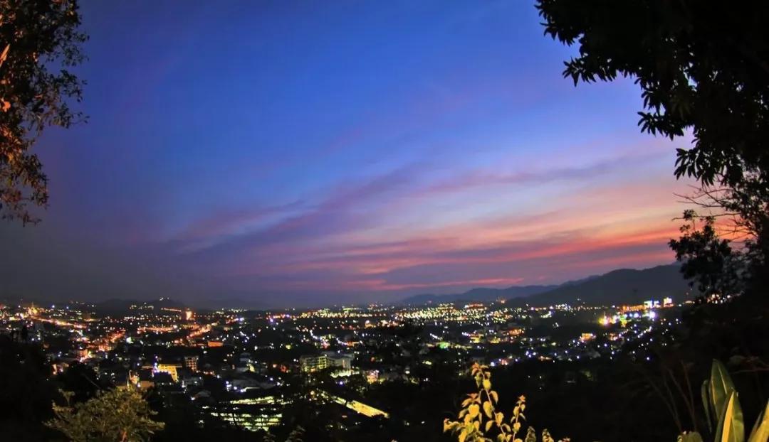 普吉岛自由行美食全攻略,普吉岛旅游攻略美食