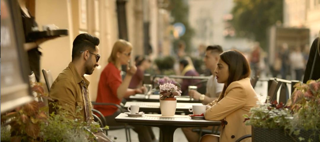 印度竟出爆款烧脑片,全程憋尿看完