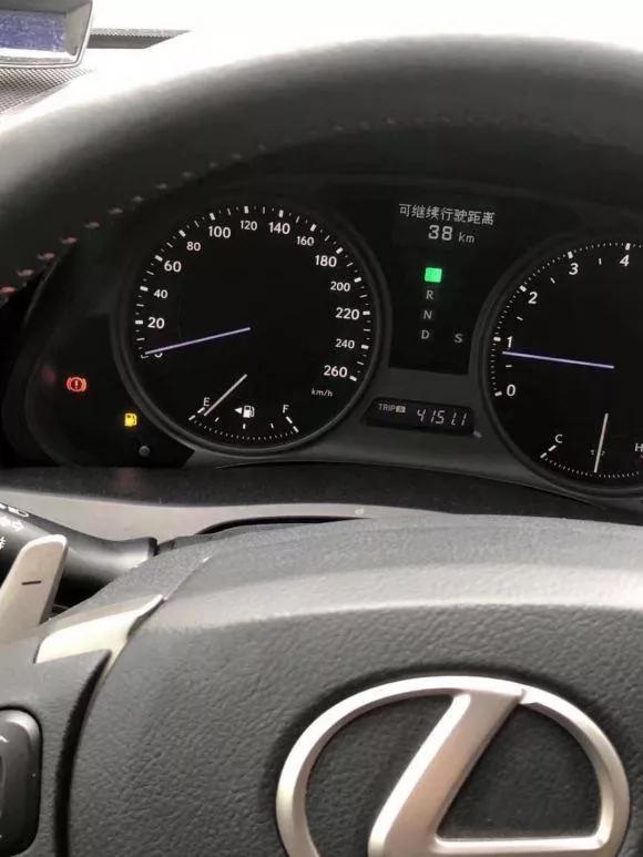 轮毂换一个还是必须换两个,轮毂有点变形建议修复还是直接换