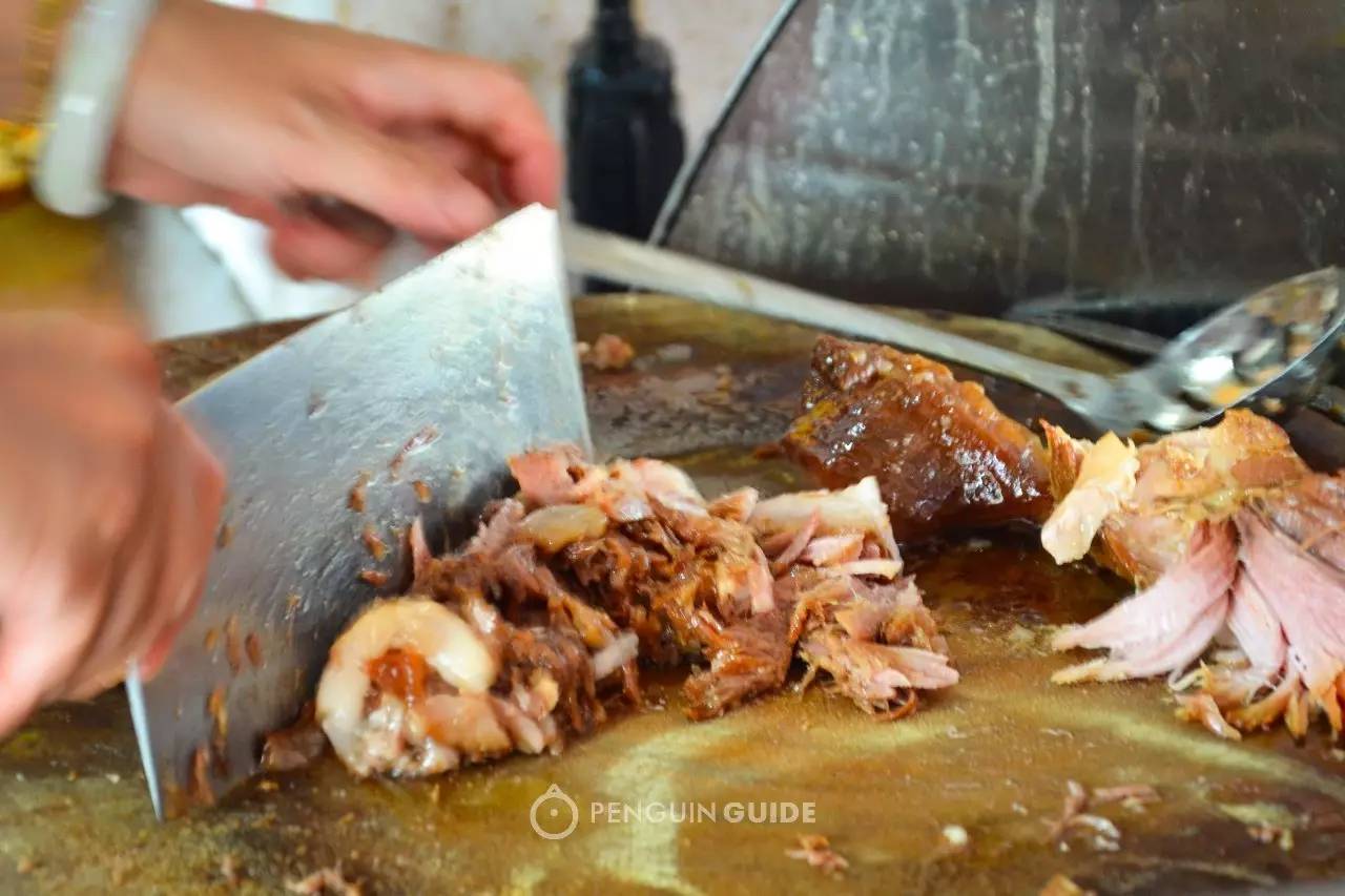 吃西安肉夹馍图片,吃西安肉夹馍视频