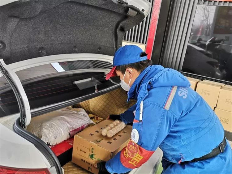 一般加油站员工待遇,加油站员工每月工资多少