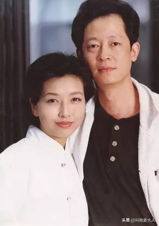 赶走徐帆、抛弃江珊后，他与她奉子成婚，12岁儿子撞脸易烊千玺