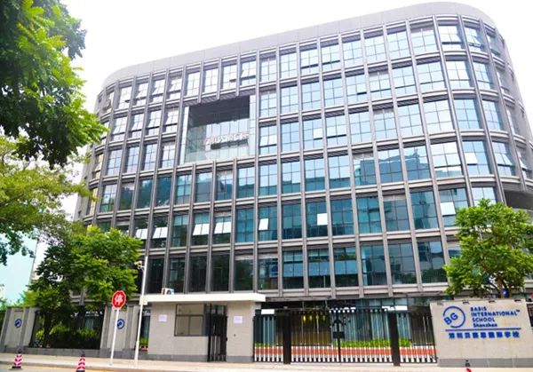 贵族教育集团,贵族教育机构