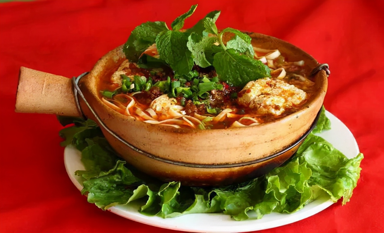 云南美食简介200字,云南豆腐特色小吃