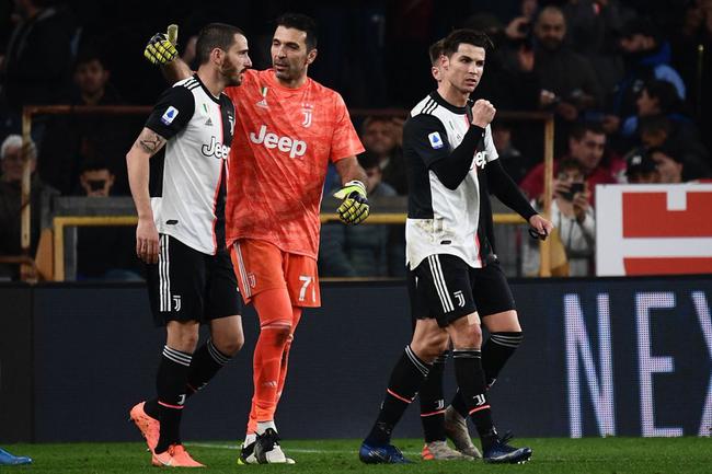 c罗腾空2.56米头球天神下凡,c罗腾空2.56米头球中文解说