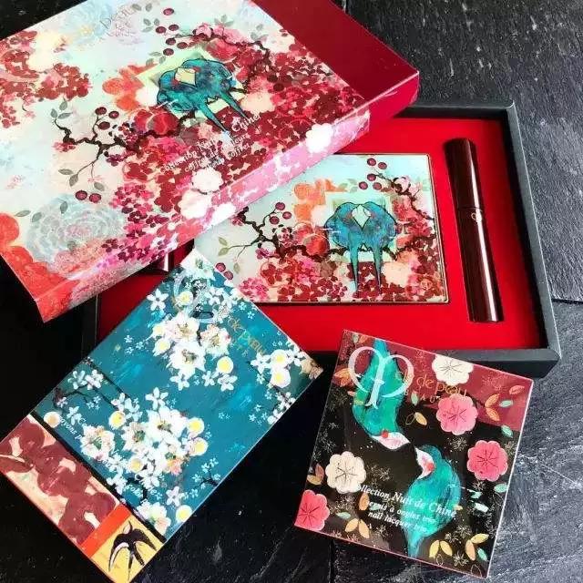 美腻派丨2019日本彩妆护肤圣诞限定套装之CPB（肌肤之钥）
