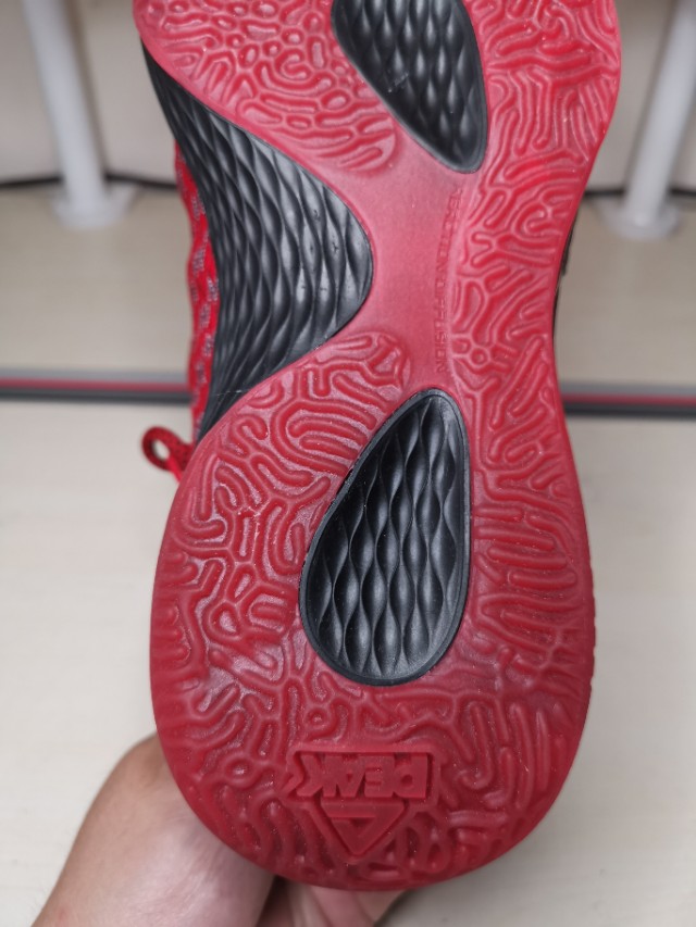 国货当自强最佳第六人战靴匹克闪电开箱