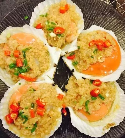 这些秘制的海鲜神店,把正宗烤蚬子、海蛎子刮回家