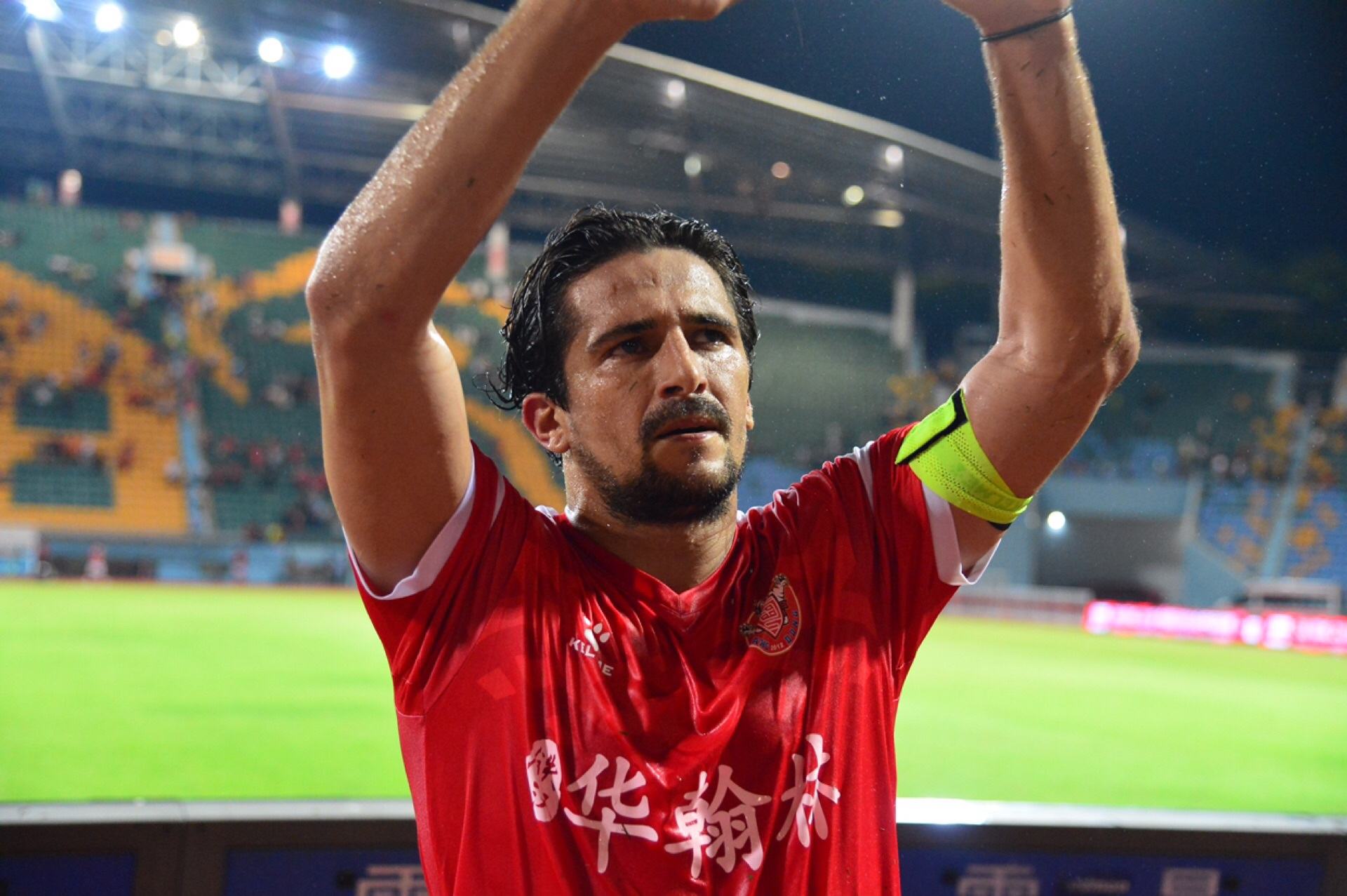 国足征召洛国富视频,国足名单洛国富入选