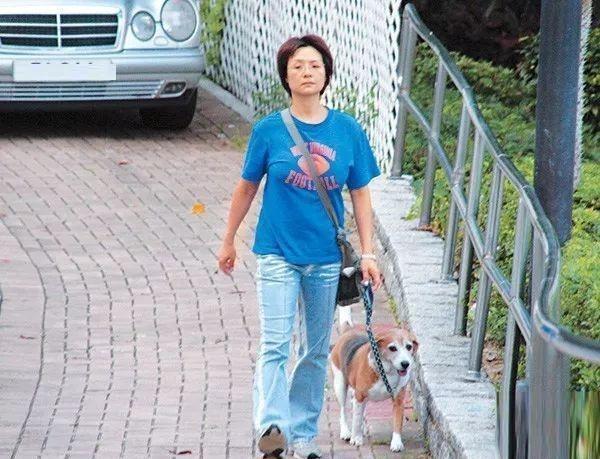 2.5亿的屁股、2.7亿的脚，这些明星的身体，比你想象的更值钱