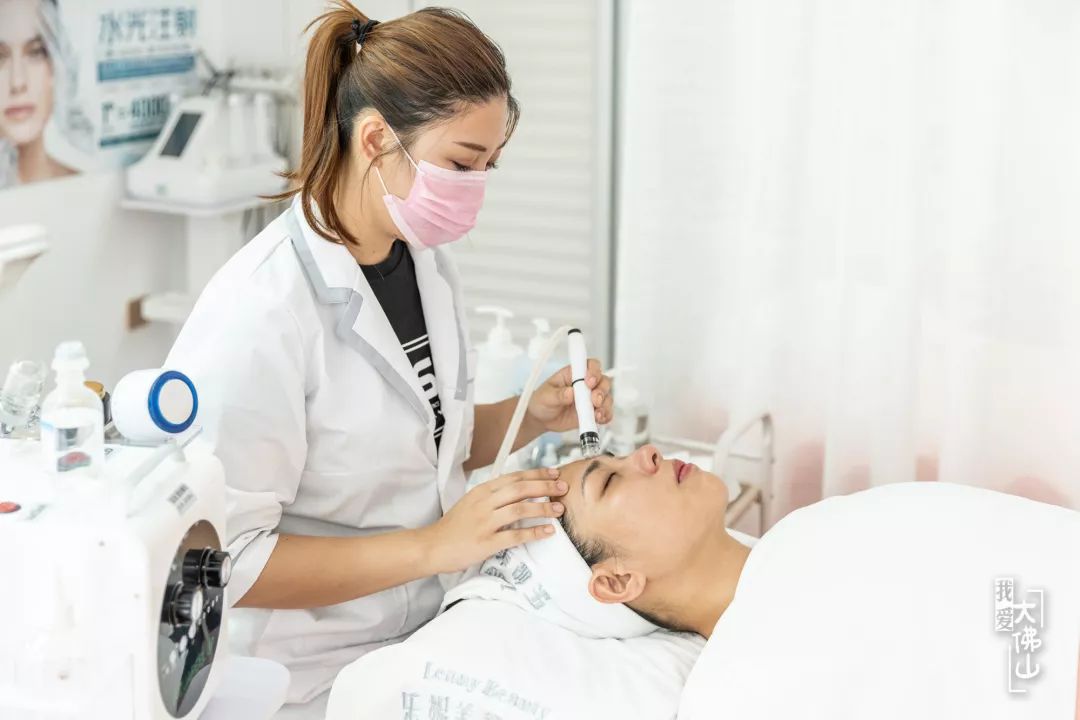 免费体验毛孔清洁图片,脱毛脸部清洁女