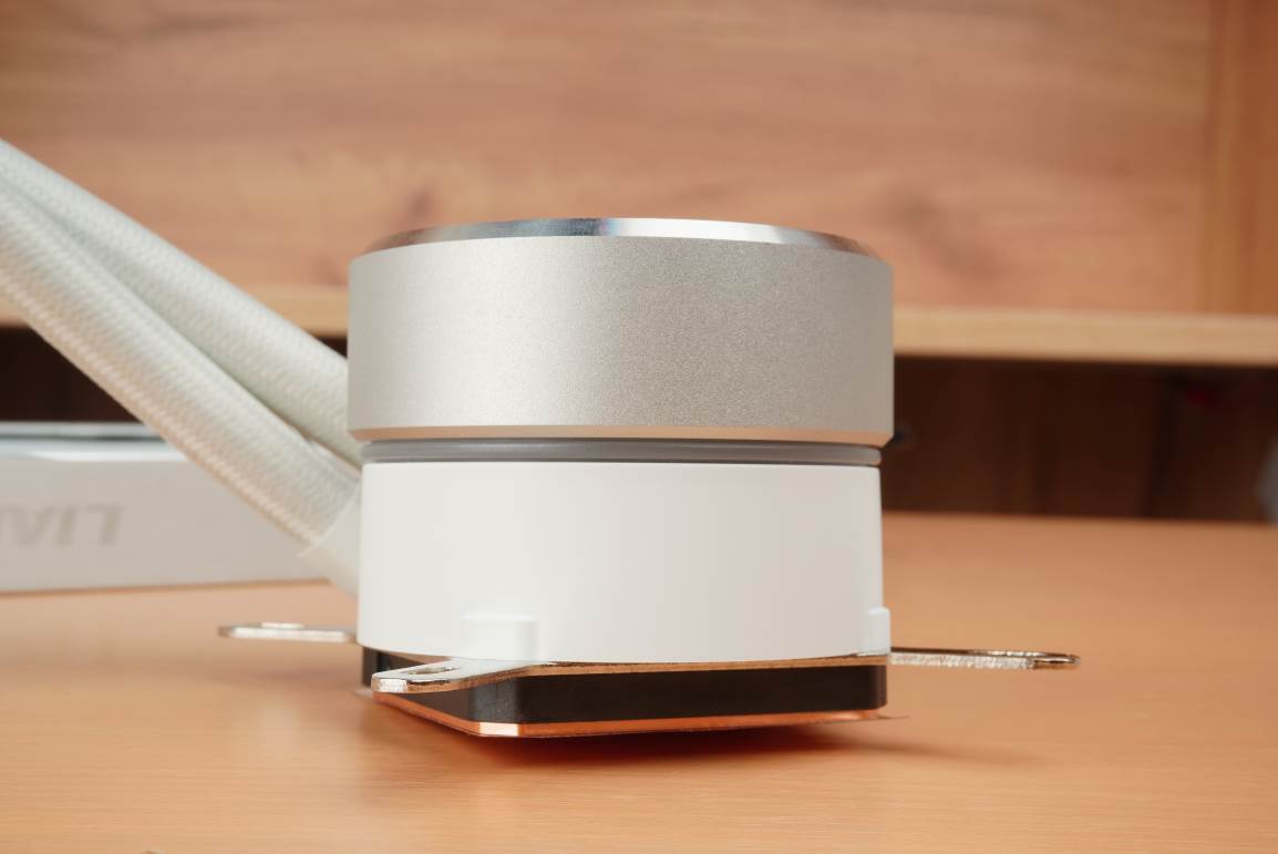 联力包豪斯mini机箱大小,联力包豪斯mini能横装吗