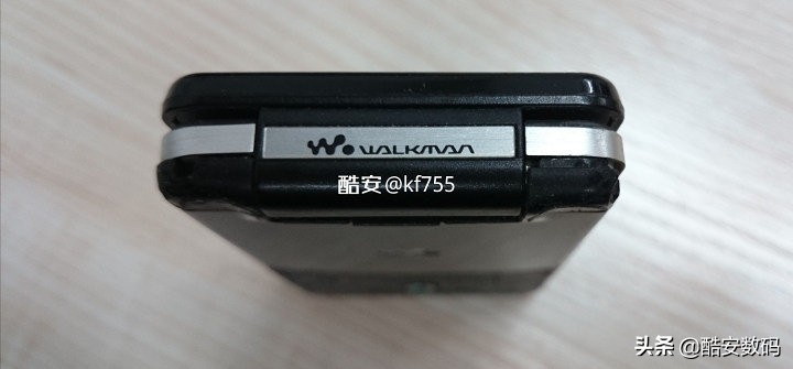 索爱walkman翻盖,索尼爱立信walkman翻盖