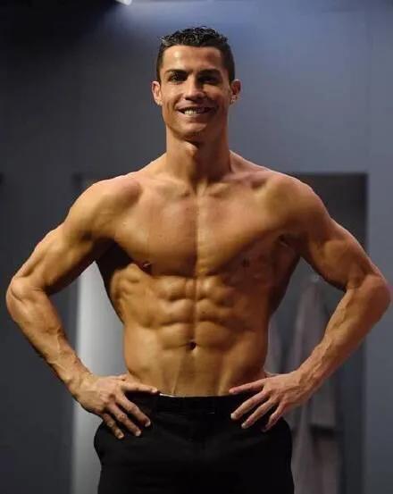 国足身材对比越南,国足身材好不好