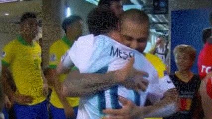 美洲杯-巴西双锋传射2-0胜阿根廷梅西争冠再梦碎