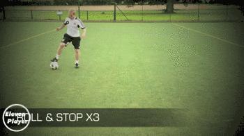 足球左右脚拨拉球练习视频,足球v型拉球热身训练