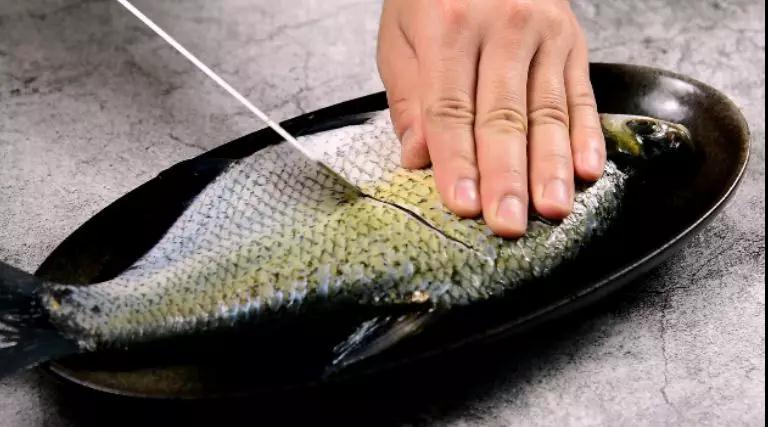 自己炖的鱼就是好吃,老东北美食炖鱼要想汤鲜肉嫩