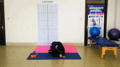 感觉腿不直？这种腿型还会导致膝盖疼，“X型”腿完整康复方案