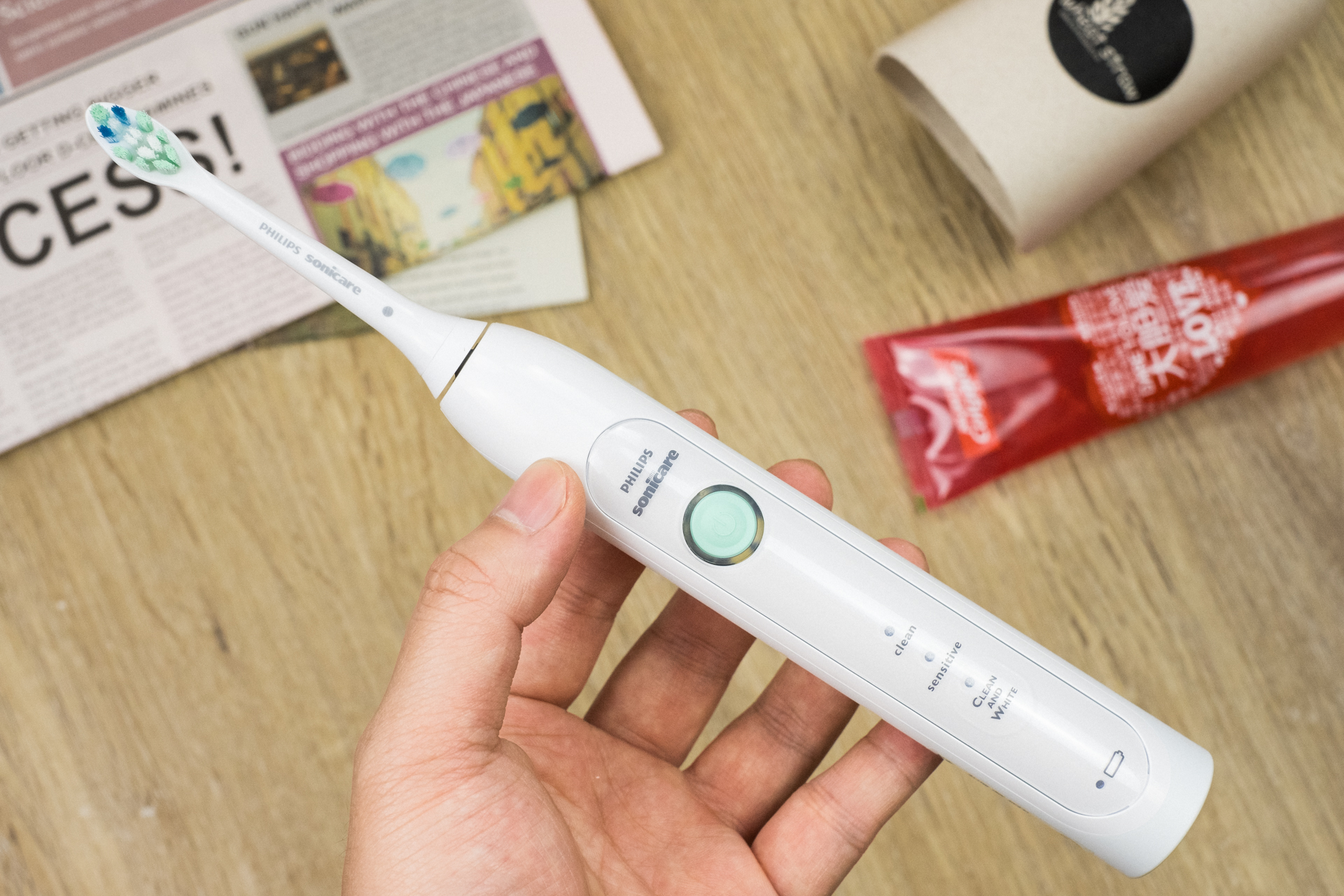 电动牙刷水里震动效果,电动牙刷刷牙的正确方法3d演示