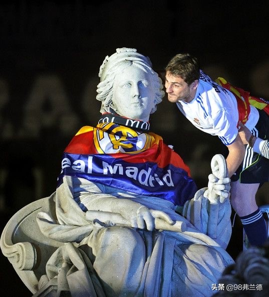 愿圣光与你同在是谁说的,愿圣光与你同在