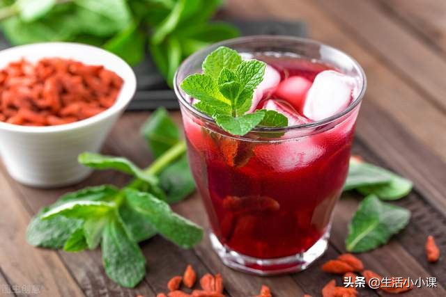 枸杞的冲泡方法,枸杞冲泡方法全过程