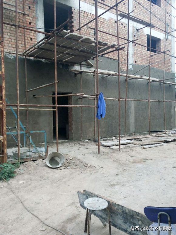 北方农村建房全过程，三层占地150平米，花了50万