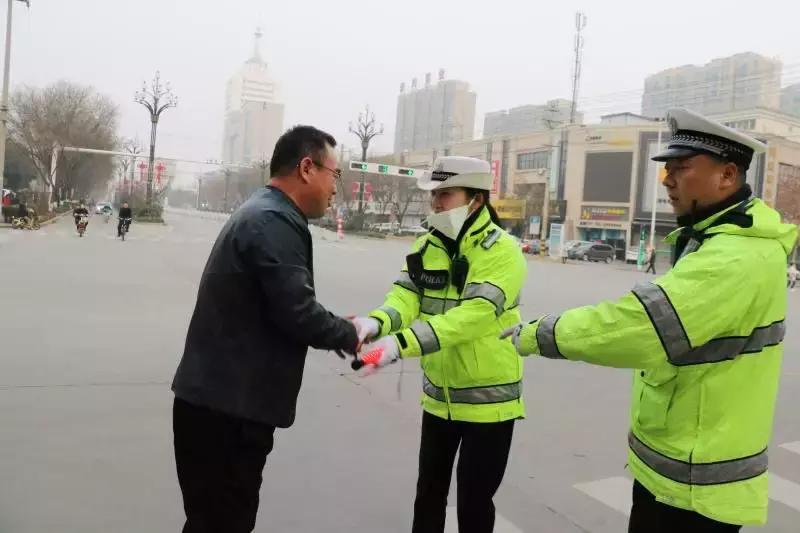 学雷锋的实践行动,学雷锋踏春