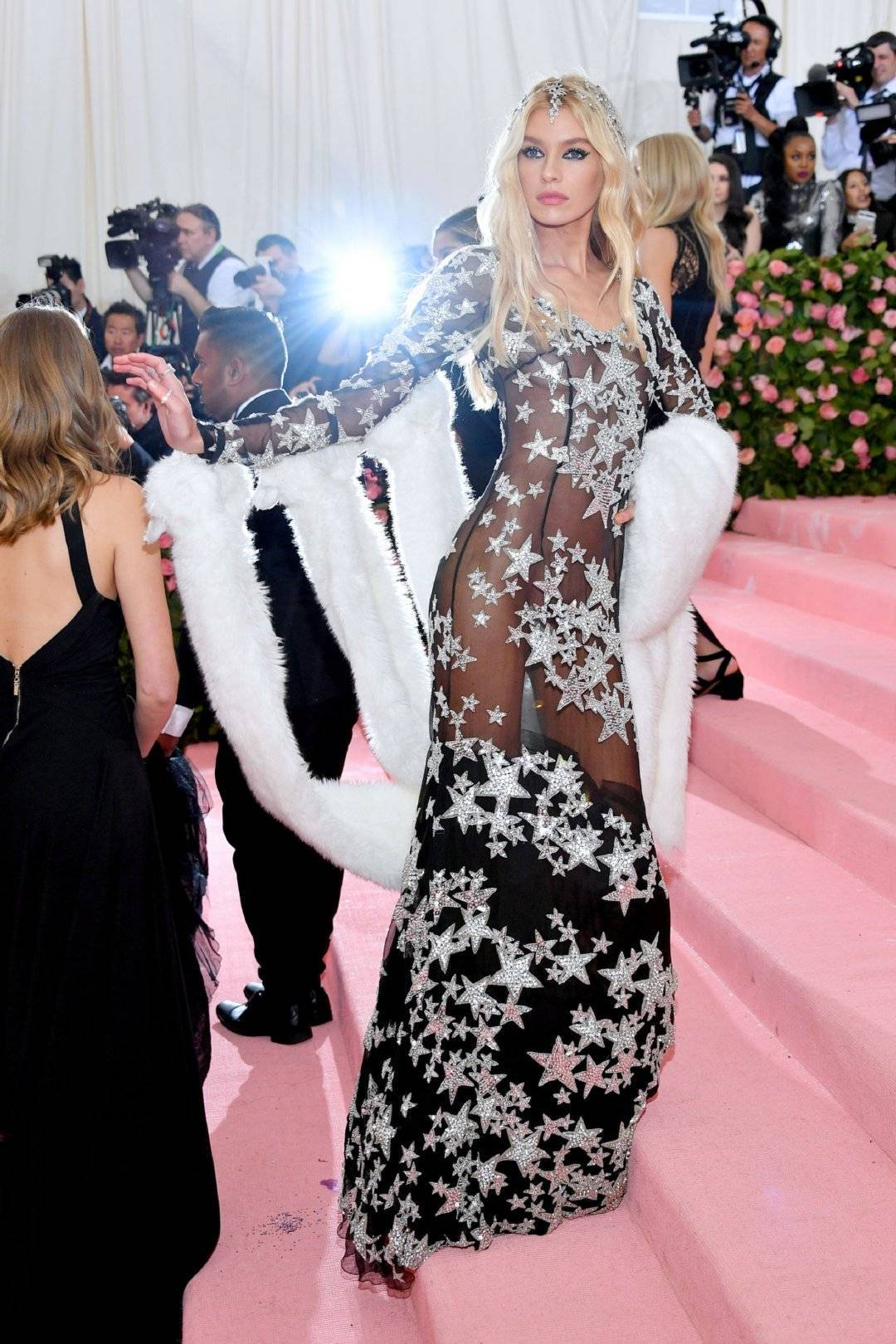 100张超级好看的照片,metgala20个最佳造型