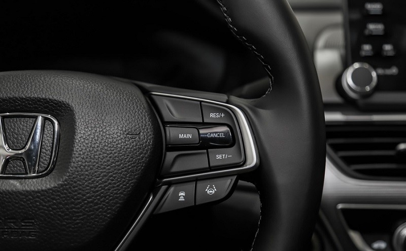 inspire跟雅阁比哪个更保值,inspire为什么卖不过雅阁