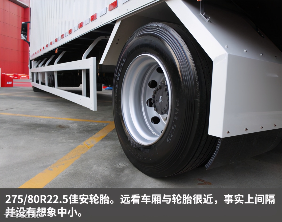 庆铃五十铃新产品巨咖4x,五十铃巨咖大单桥9.6米载货车