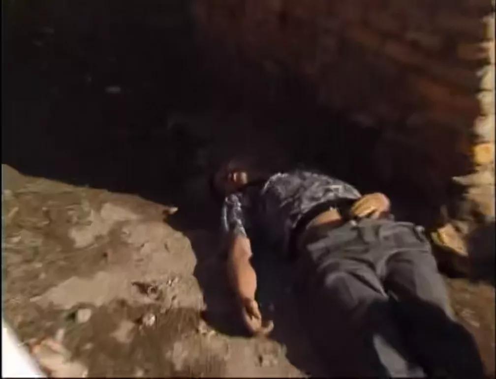 “你们吸毒的偶像可以复出,我们牺牲的战友可以复活吗?”