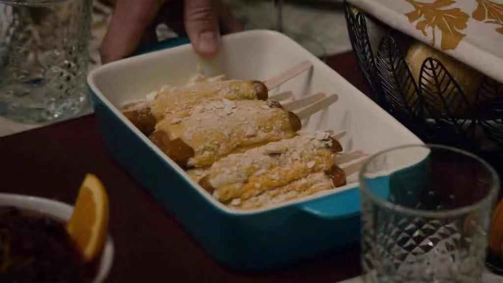 吃得多的女生,吃得很多很胖的女孩