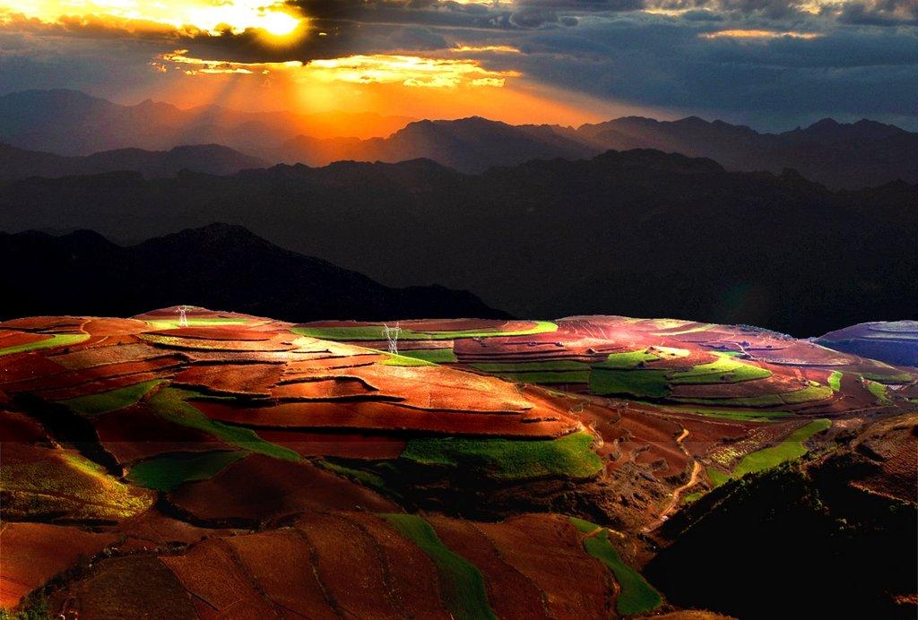 去云南玩十天可以玩些什么景点,云南有哪些景区攻略一下