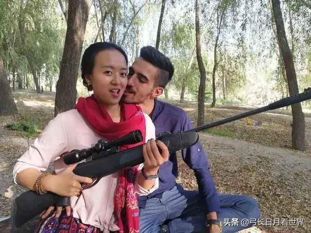 每个国家都有咸猪手，但伊朗连男生也不放过