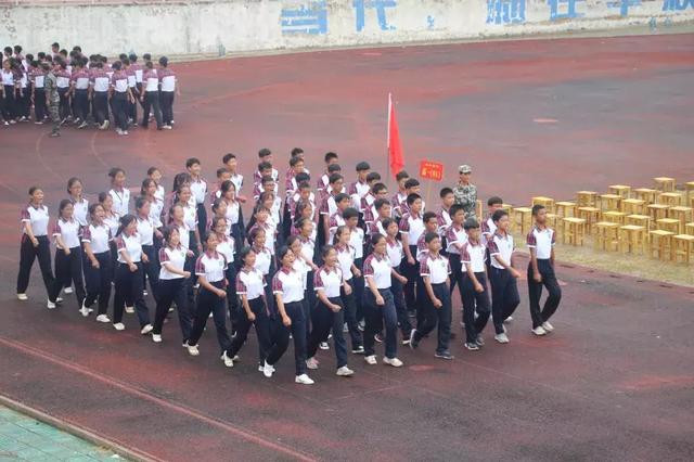 固始永和中学军训2019,固始永和新生军训