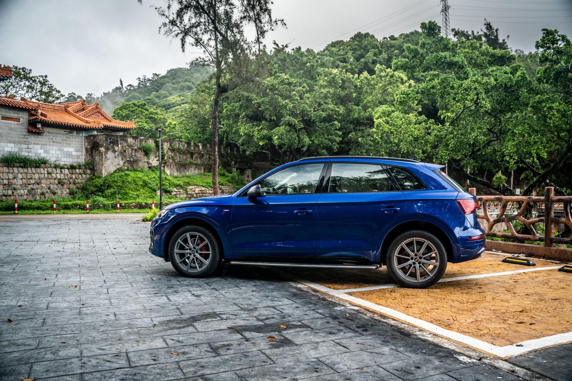 2020款奥迪q5lquattro山地测评,新款奥迪q5l场地试驾