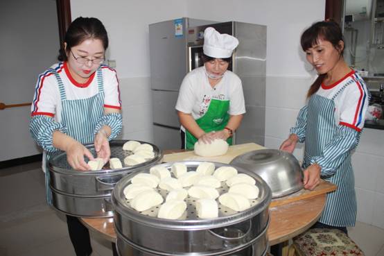 延边州首家“康养老年餐厅”诞生！九龙社区“红色助老联盟”零距离服务