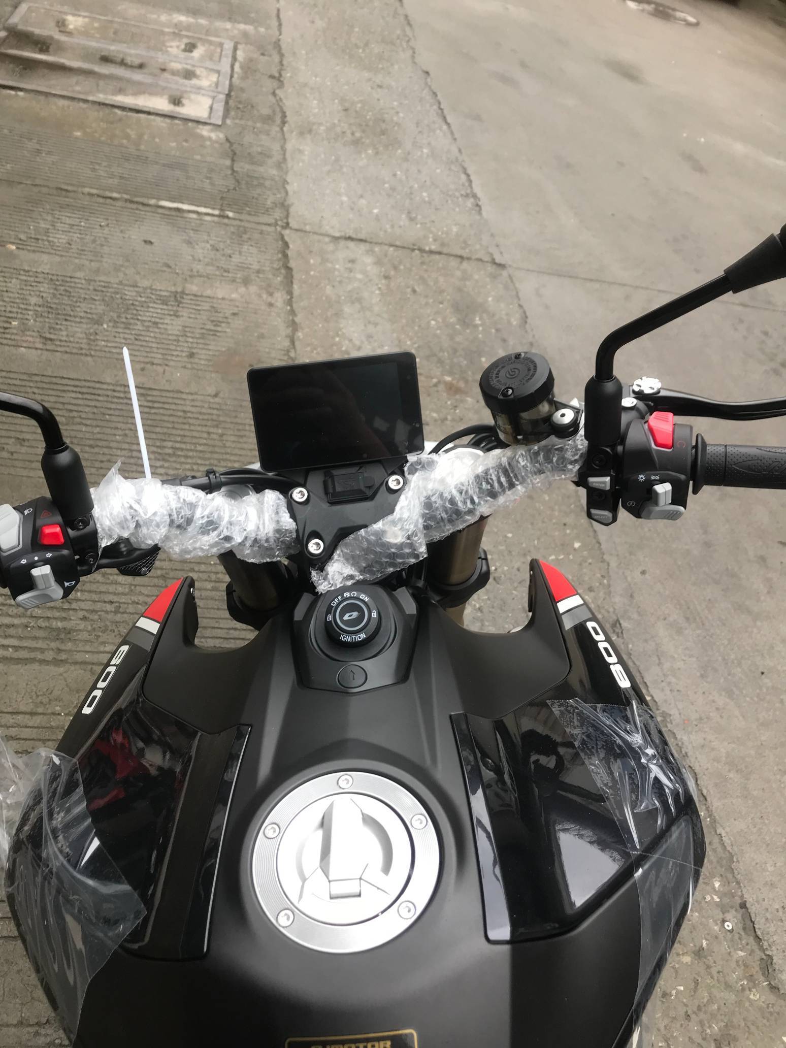 qjmotor600圆灯评测,qjmotor600圆灯版