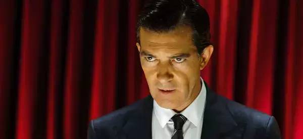 女儿被侵犯变成杀人魔,父亲将杀害女儿的凶手变性